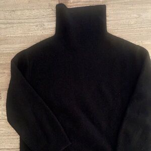 Vince BlackTurtleneck cashmere Sweater